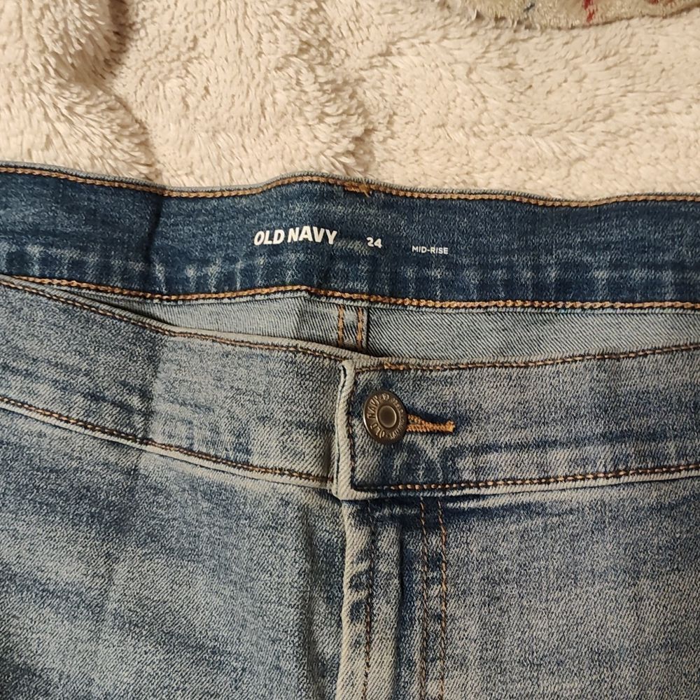 Mid- Rise Jean Shorts - Picture 3 of 5